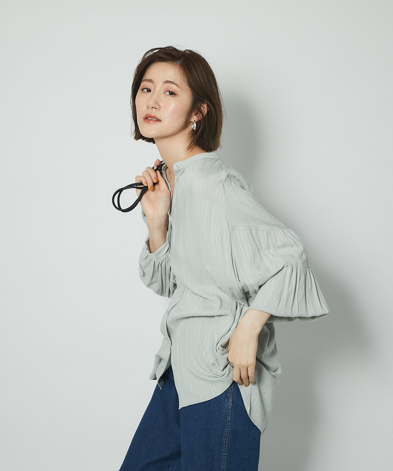 un dix cors(アンディコール) ここでしか手に入らない！【WEB限定】ベルト付ティアードスリーブブラウス