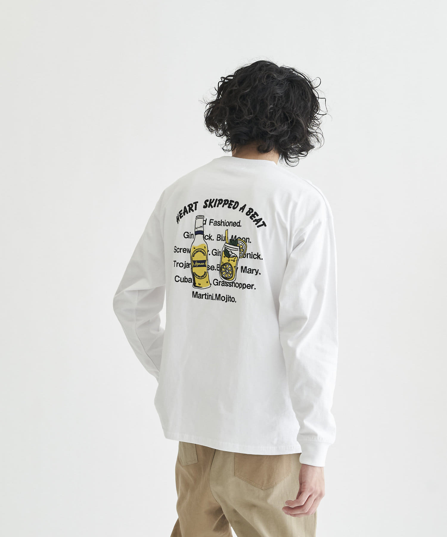 ユニセックスでおすすめ バックボトル刺繍 ロンt Cpcm シーピーシーエム メンズ Pal Closet パルクローゼット パルグループ公式ファッション通販サイト