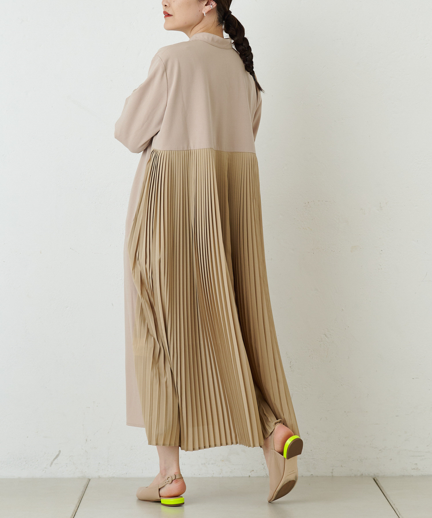 カタログ掲載商品 後ろプリーツ長袖ワンピース Ear Papillonner イア パピヨネ レディース Pal Closet パルクローゼット パルグループ公式ファッション通販サイト