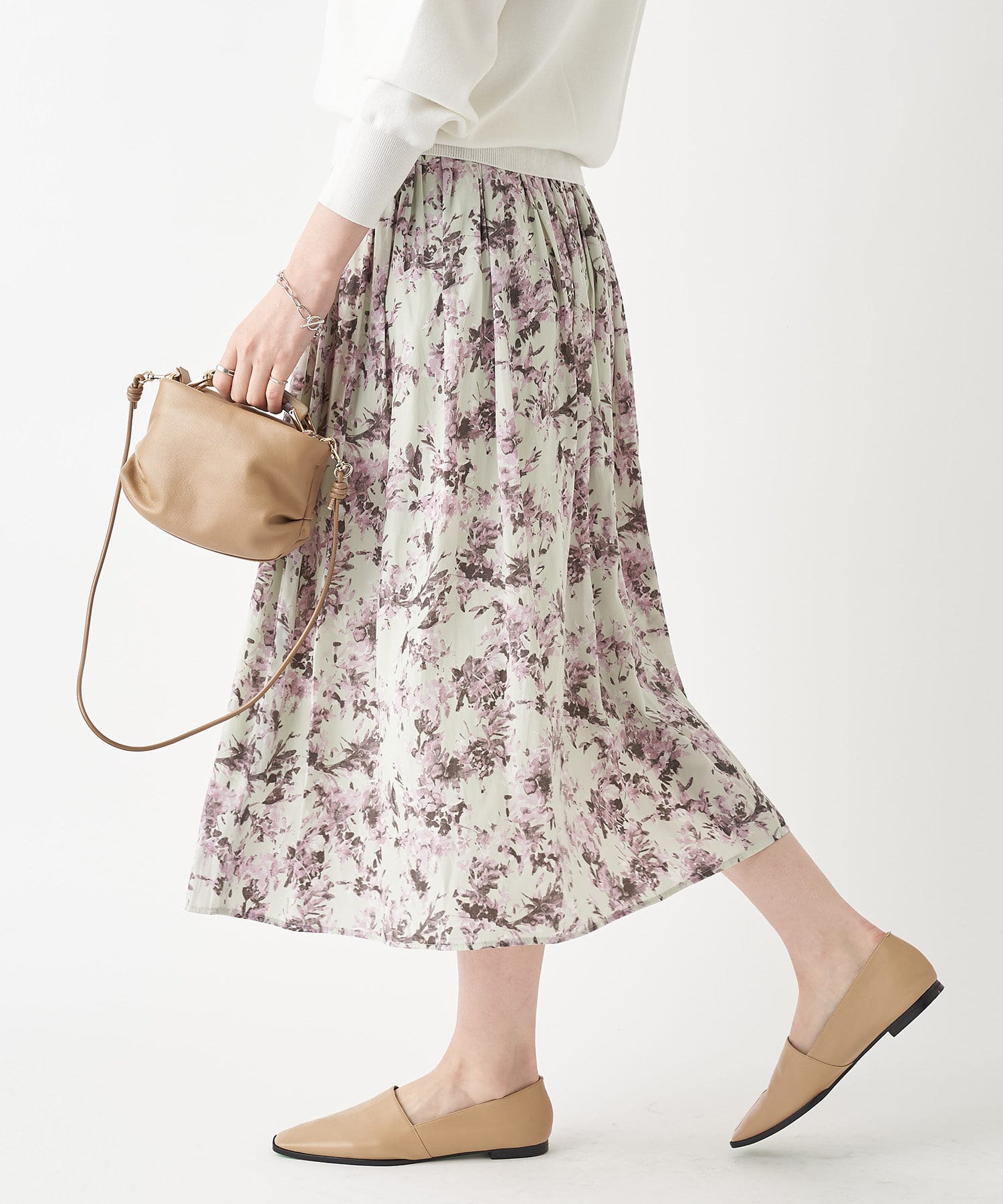 un dix cors(アンディコール) 動画付き【《大人が着こなす花柄アイテム》手洗い可】フラワープリントフレアスカート