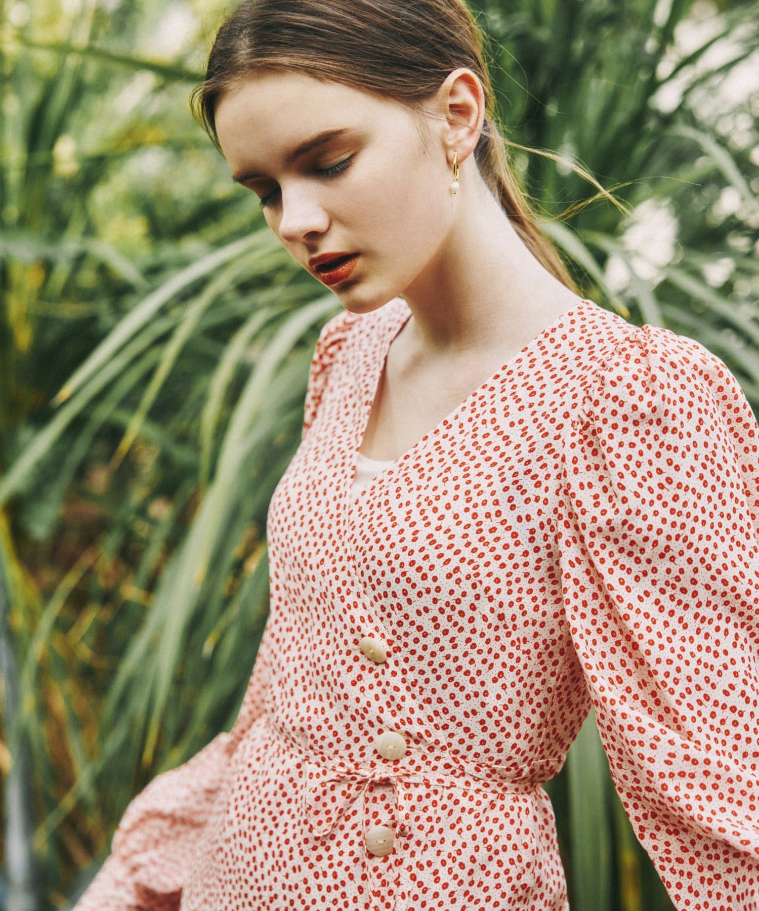 Salon By Chico限定 小花柄カシュクールロングワンピース Who S Who Chico フーズフーチコ レディース Pal Closet パルクローゼット パルグループ公式ファッション通販サイト