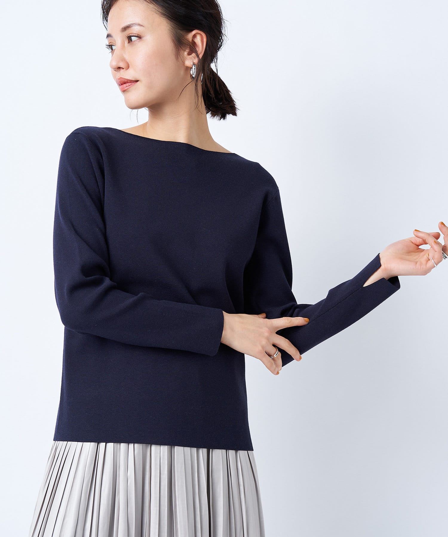 un dix cors(アンディコール) 【スパンシルクの微光沢が上品さを演出】総針クルーネックプルオーバー