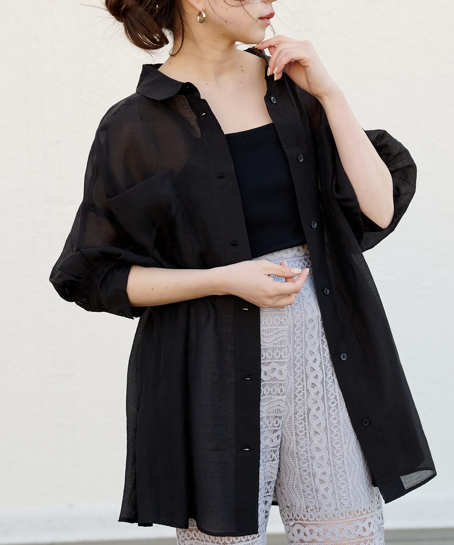 5分袖シアー襟付きシャツ Who S Who Chico フーズフーチコ レディース Pal Closet パルクローゼット パルグループ公式ファッション通販サイト