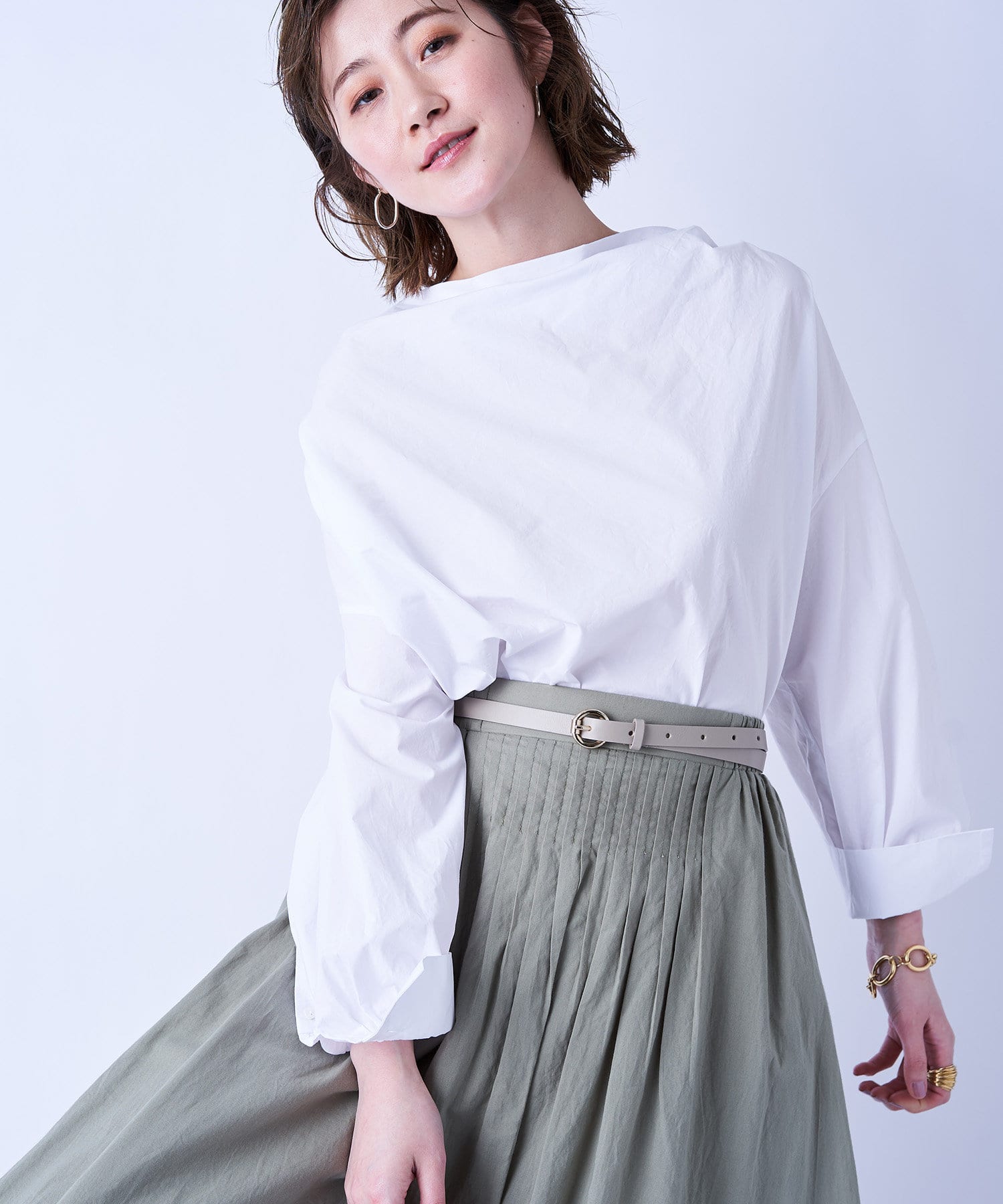 un dix cors(アンディコール) 【1枚で着映えする】衿タック袖ボリュームブラウス