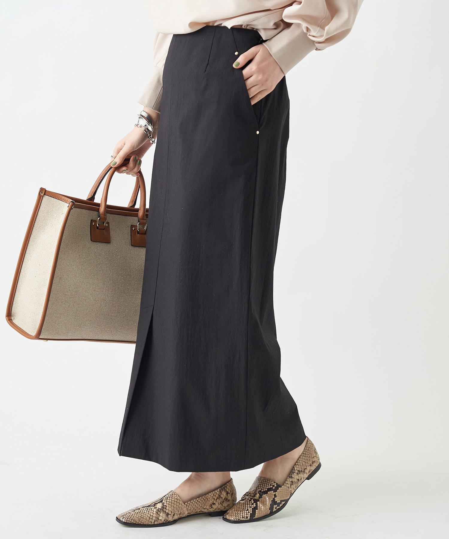 un dix cors(アンディコール) 【すっきりシルエットでスタイルアップ】ナローマキシスカート