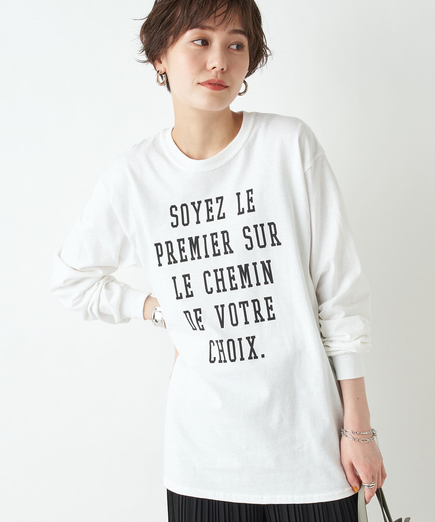 un dix cors(アンディコール) 【垣内彩未さん着用アイテム】ロゴプリントカットソー