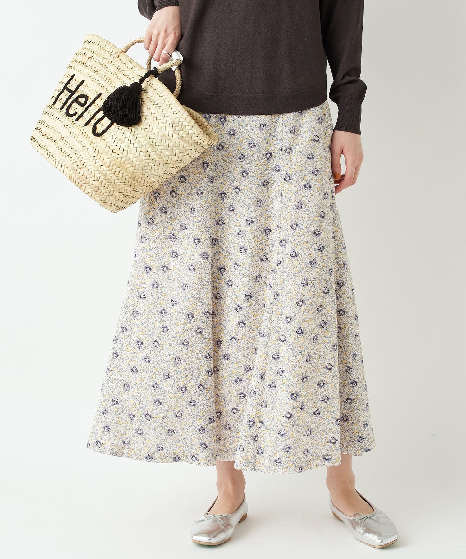 un dix cors(アンディコール) 【大人の女性が着やすいフラワープリント】小花フレアースカート