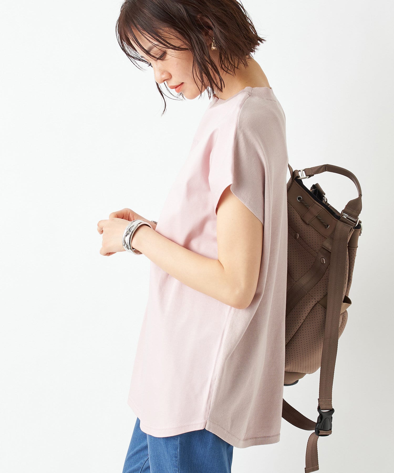 un dix cors(アンディコール) 【お洒落に差がつくデザイン】バックニットロゴTシャツ