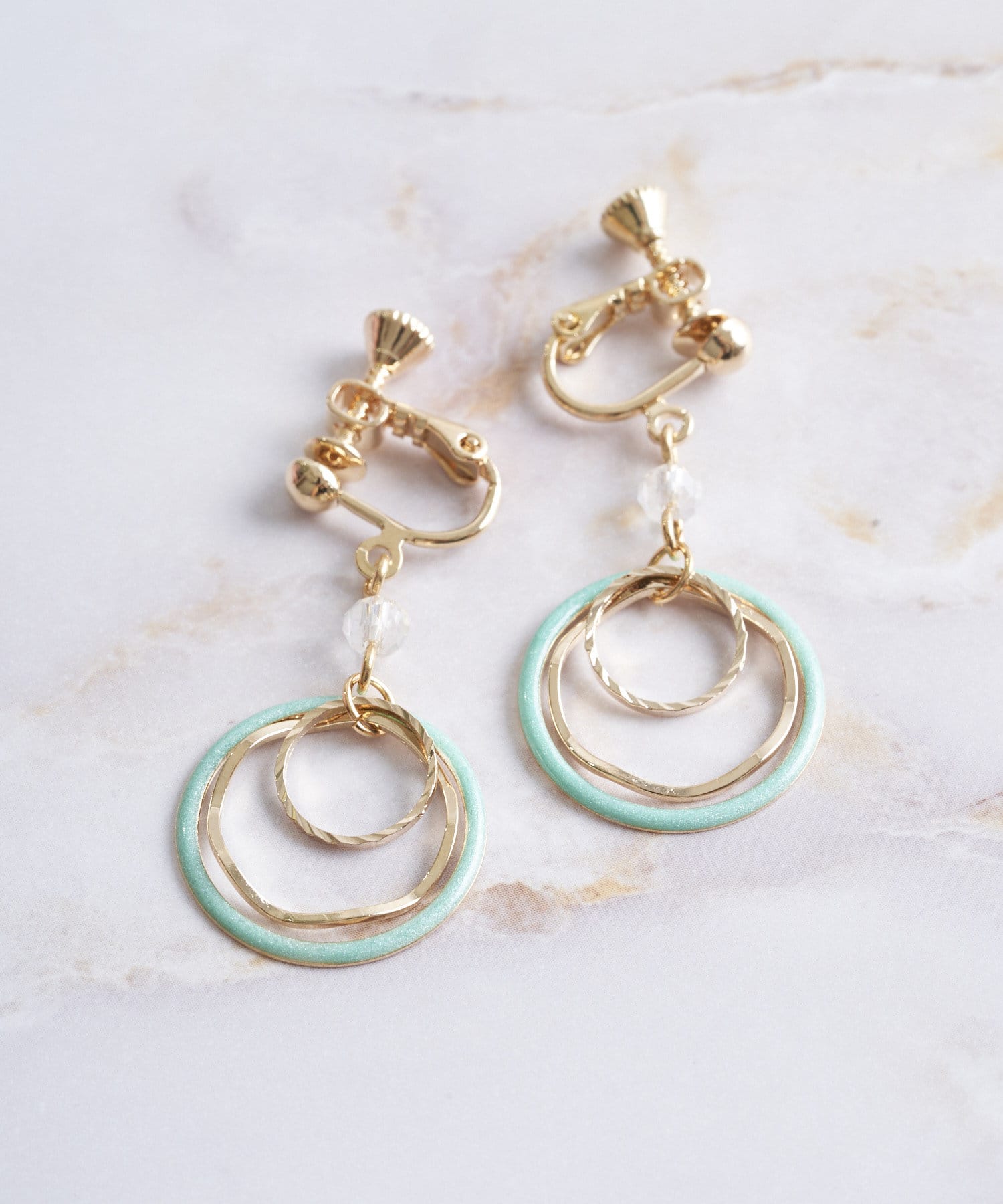 マーブルラウンドイヤリング 3coins スリーコインズ ライフスタイル Pal Closet パルクローゼット パルグループ公式ファッション通販サイト