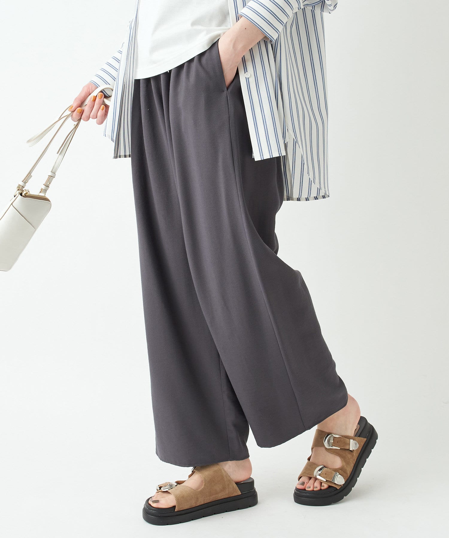 un dix cors(アンディコール) 【光沢感が女性らしくみせてくれる】ライトスラブイージーパンツ