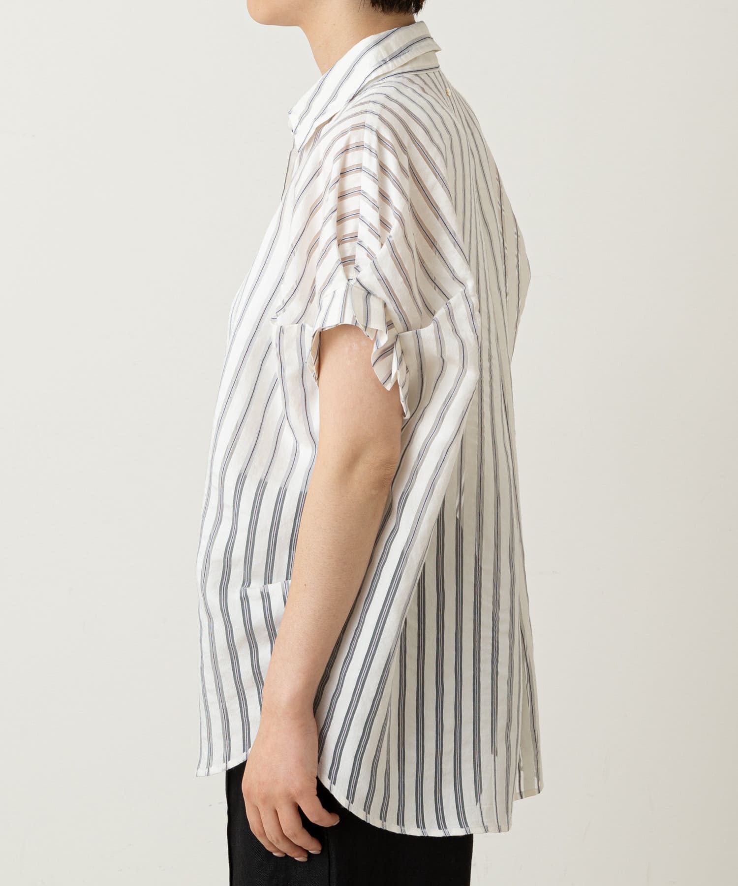 清涼感のあるシアー素材 ストライプシースルーシャツ Livetart リヴェタート レディース Pal Closet パルクローゼット パルグループ公式ファッション通販サイト