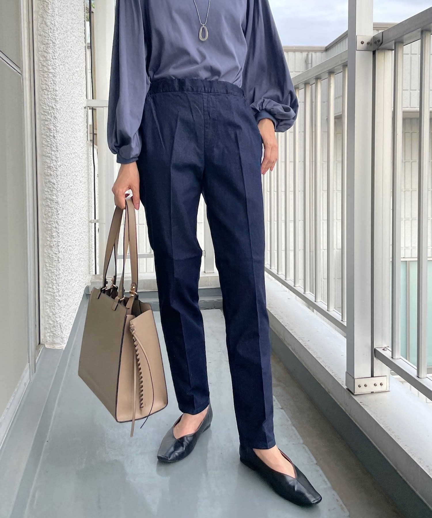 un dix cors(アンディコール) 【美脚デニム】イージーテーパードライトデニム