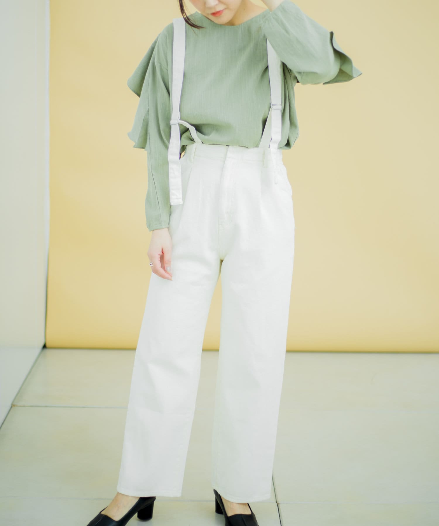 Web限定 カラーツイルサス付きパンツ Thevon ゼヴォン レディース Pal Closet パルクローゼット パルグループ公式ファッション通販サイト