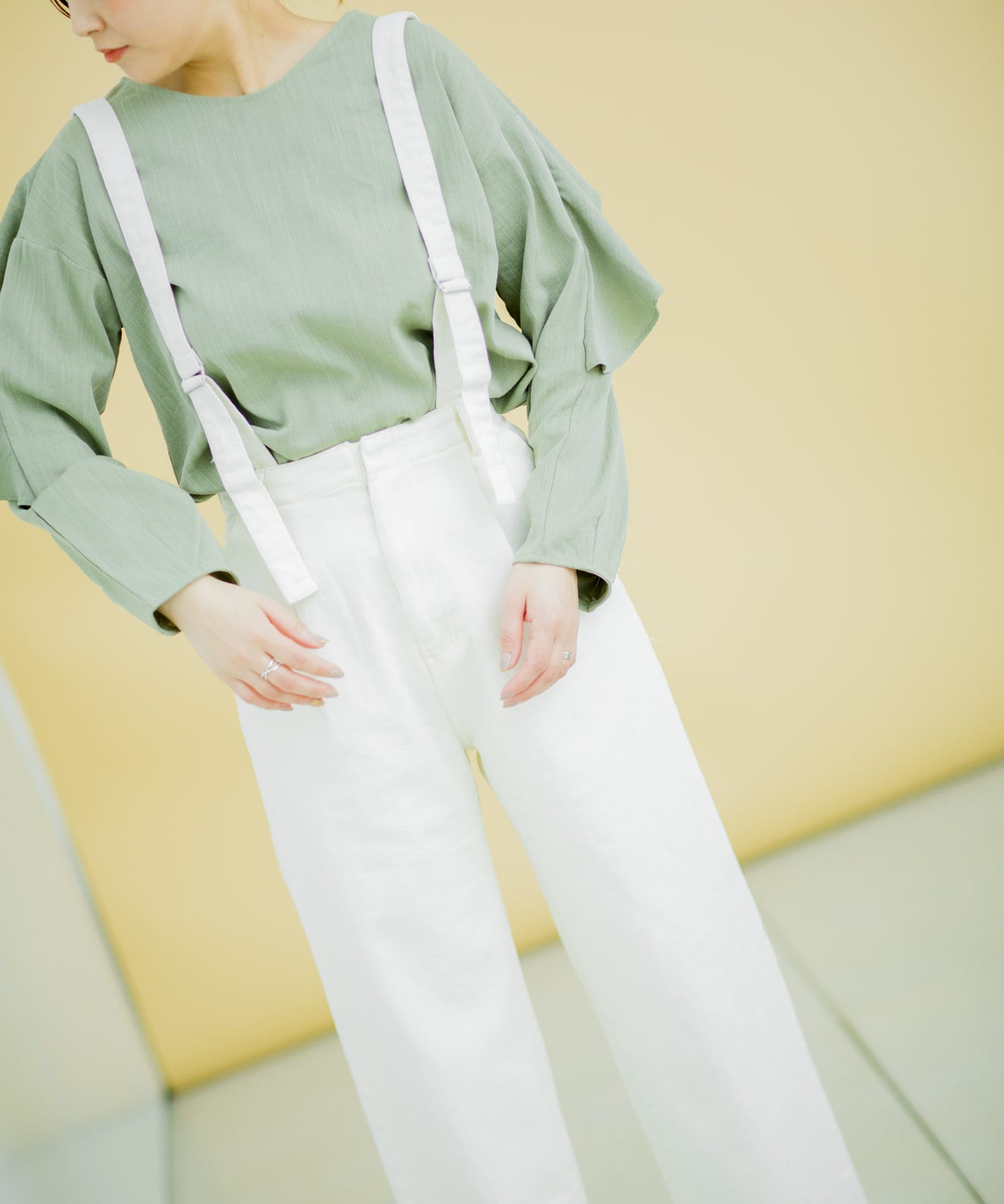Thevon.(ゼヴォン) 【WEB限定】カラーツイルサス付きパンツ