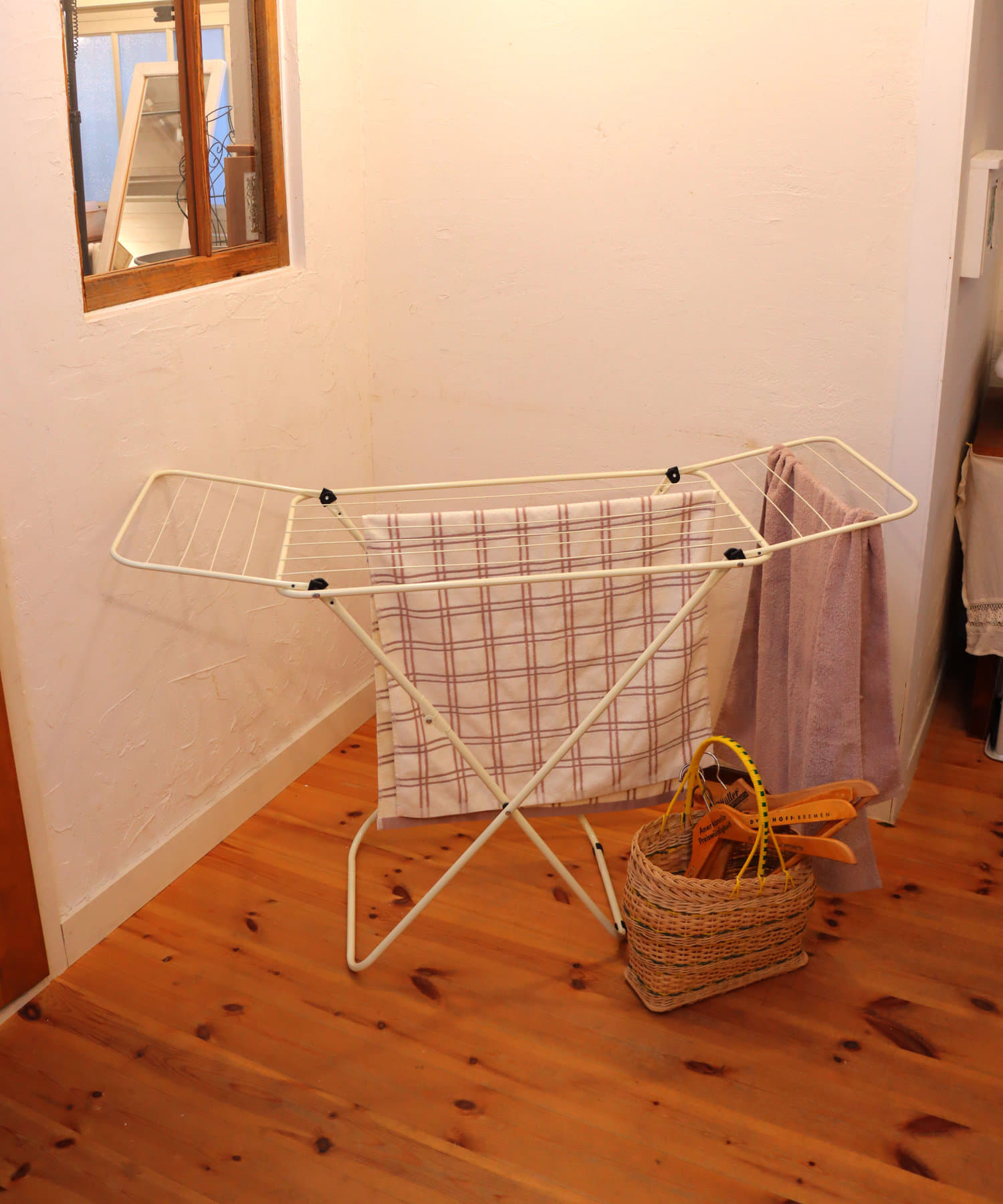 室内干しにもおすすめ 折りたたみランドリーハンガー Salut サリュ ライフスタイル Pal Closet パルクローゼット パルグループ公式ファッション通販サイト