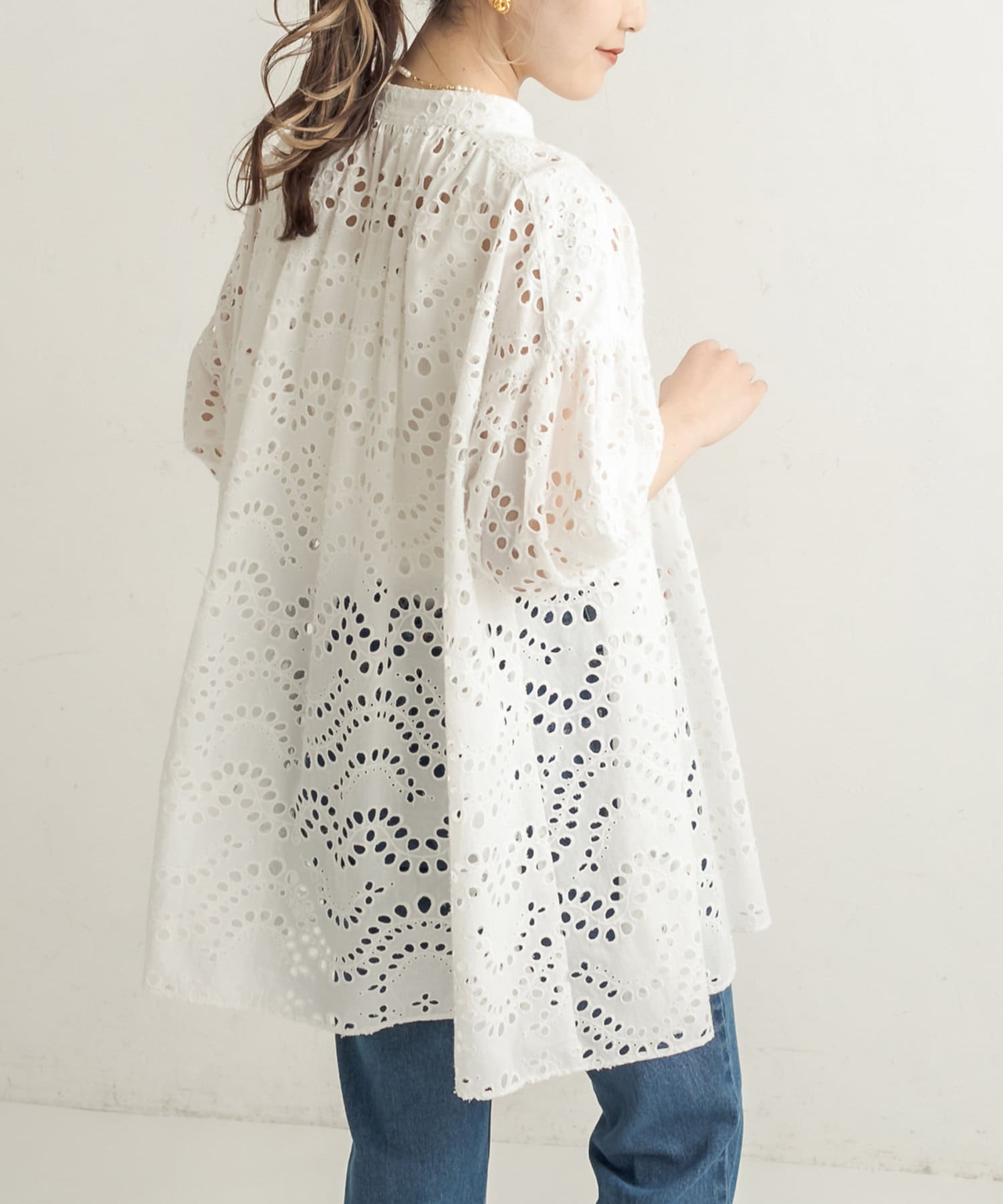 カットワークレースパフシャツ Capricieux Le Mage カプリシュレマージュ レディース Pal Closet パルクローゼット パルグループ公式ファッション通販サイト