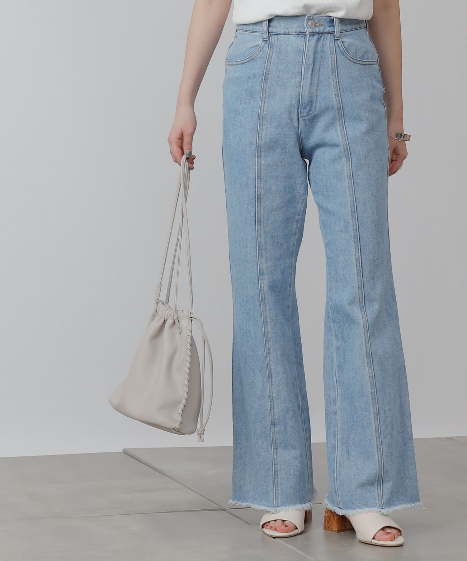 Web 一部店舗限定 裾カットオフデニムフレアパンツ Colony 2139 コロニー トゥーワンスリーナイン レディース Pal Closet パルクローゼット パルグループ公式ファッション通販サイト