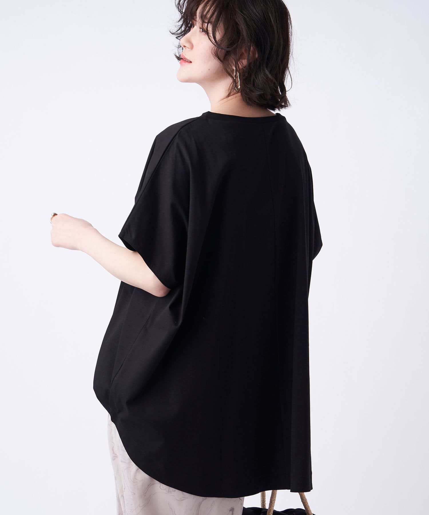 un dix cors(アンディコール) 【おしゃれ見えするシルエット】接触冷感ポンチョカットソー