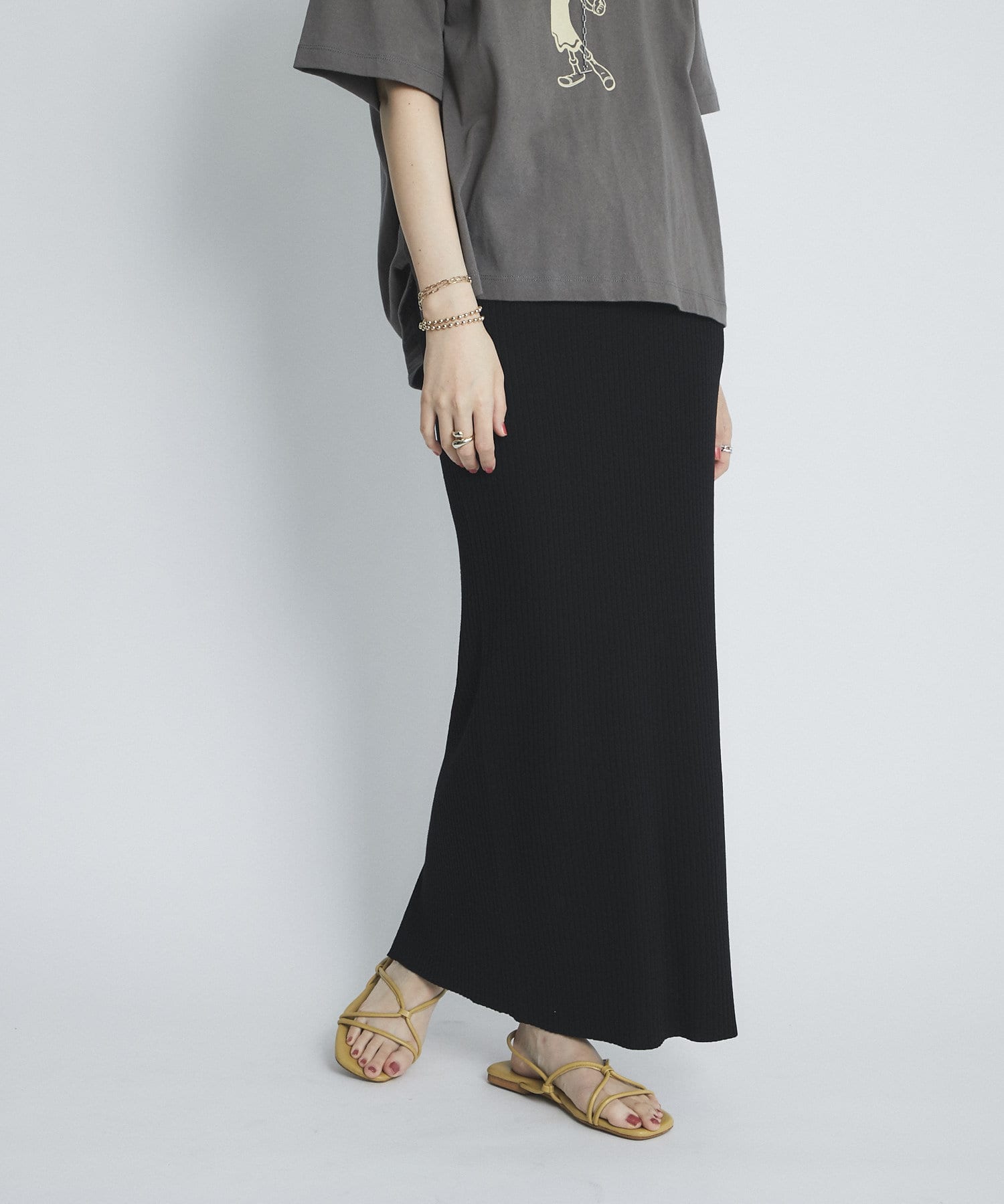 un dix cors(アンディコール) 【シルエットが女性らしい】クールタッチハリヌキマキシスカート