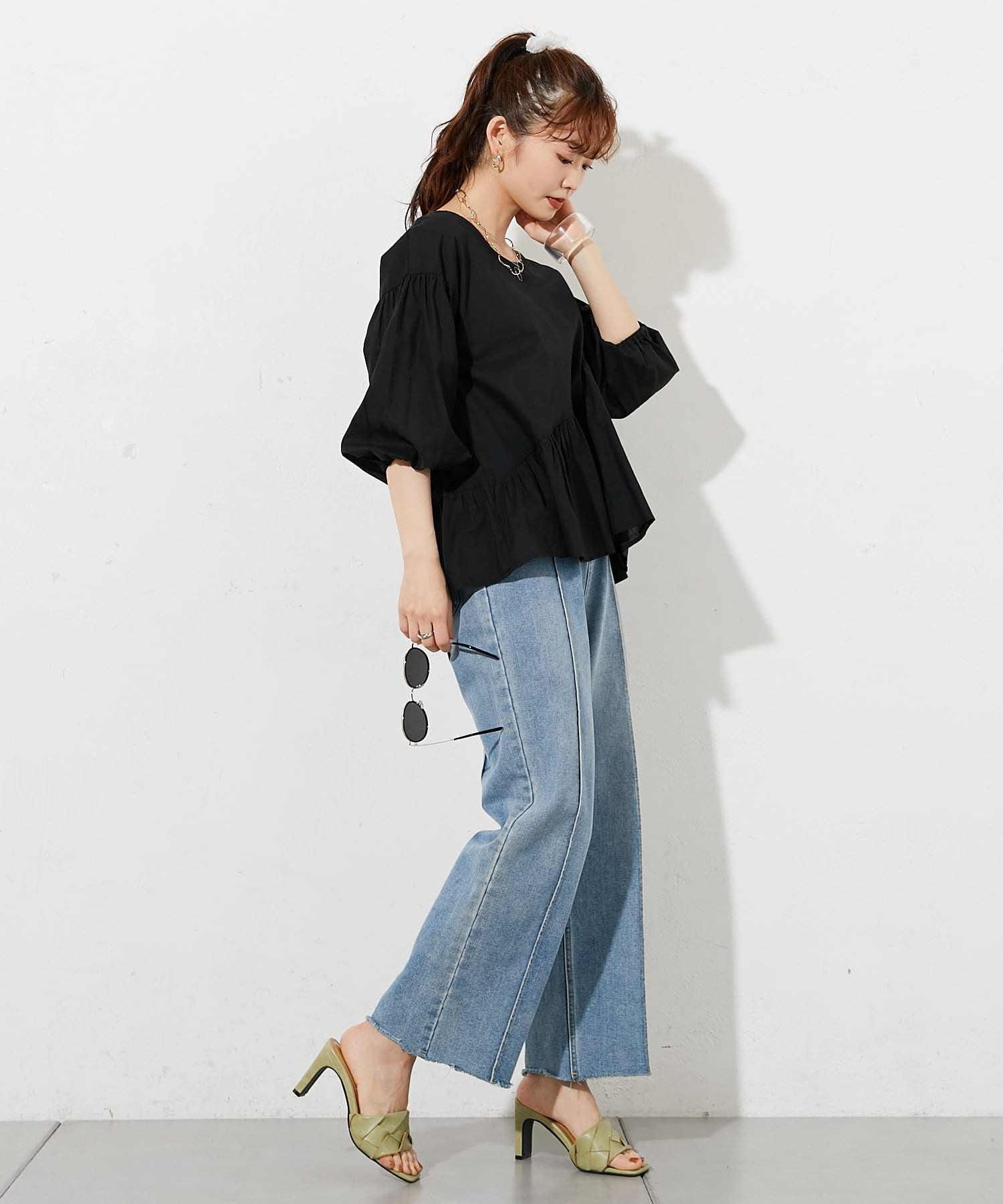 prose verse(プロズヴェール) アシンメトリー裾フレアブラウス