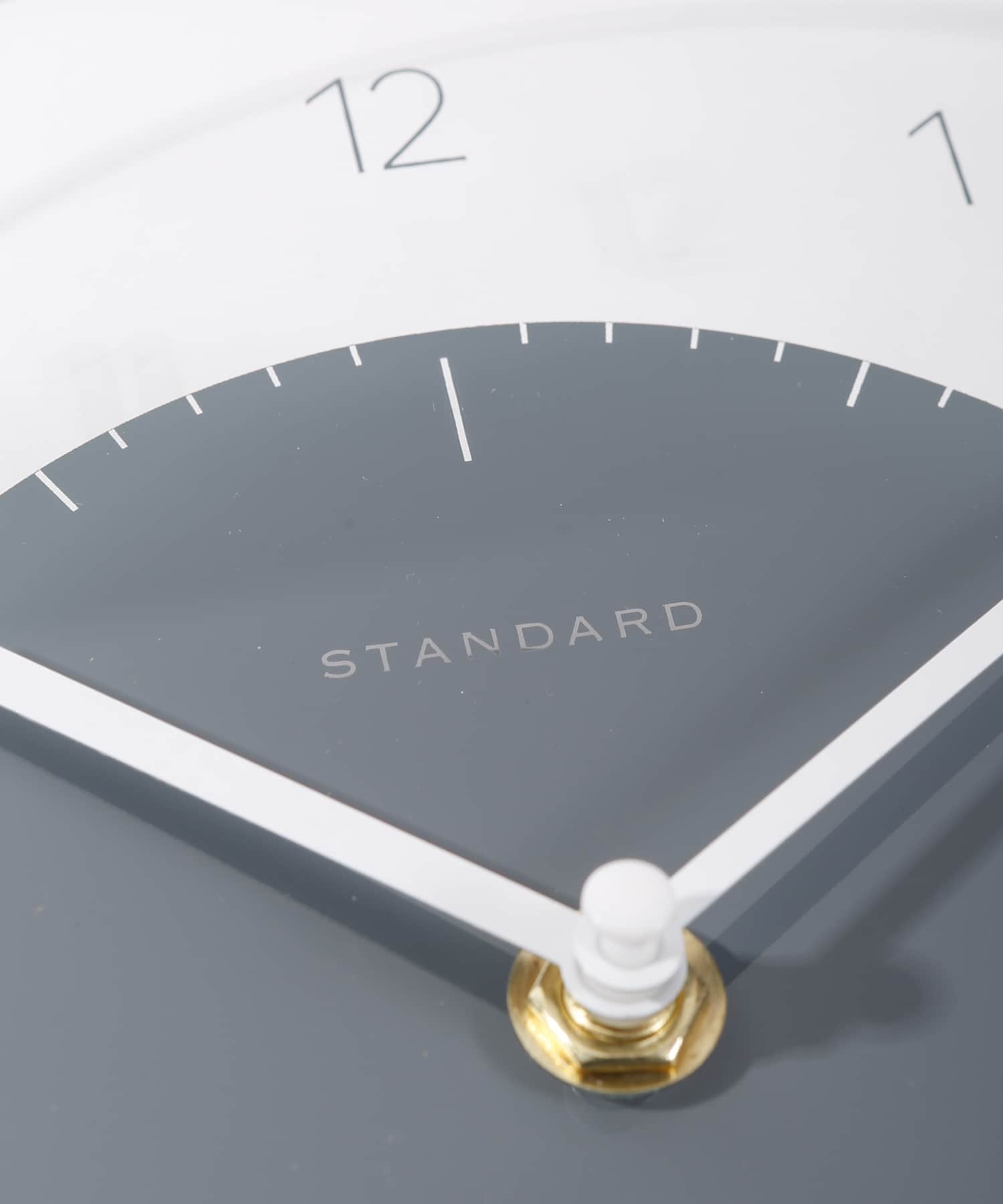 自然と暮らす モダンガラス掛時計 3coins スリーコインズ ライフスタイル Pal Closet パルクローゼット パルグループ公式ファッション通販サイト