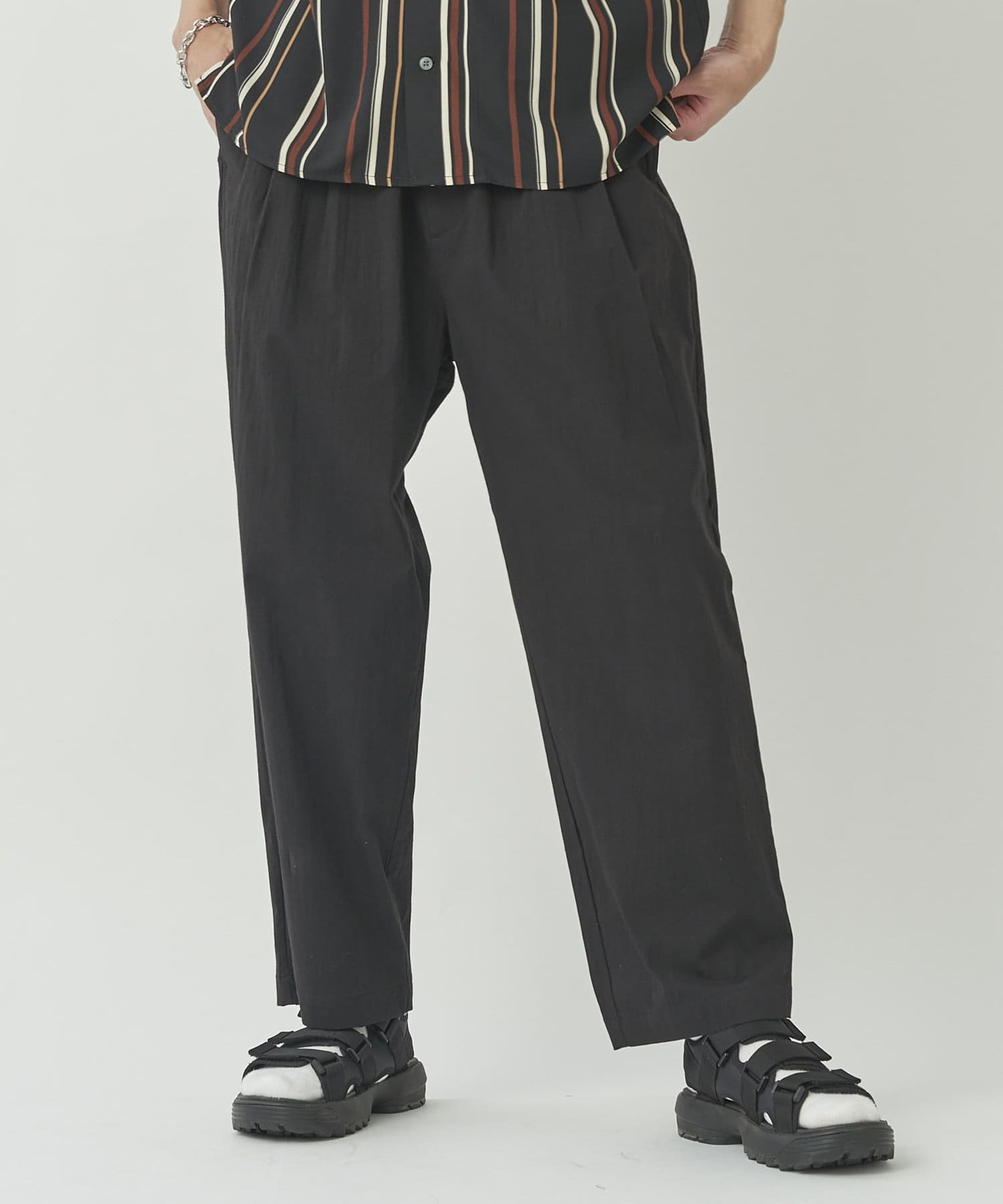 タック入りワイドタイパンツ Cpcm シーピーシーエム メンズ Pal Closet パルクローゼット パルグループ公式ファッション通販サイト