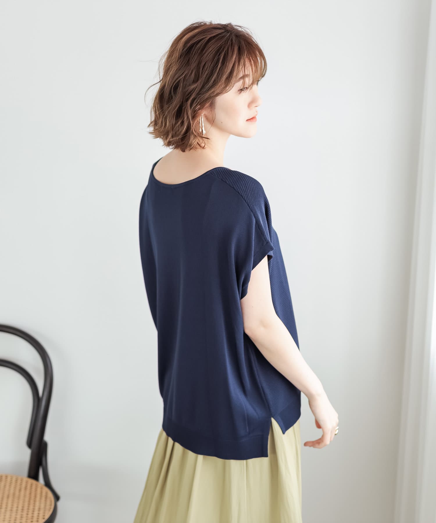 un dix cors(アンディコール) 【1枚でもサマになる】フロントガーターフレンチスリーブニット