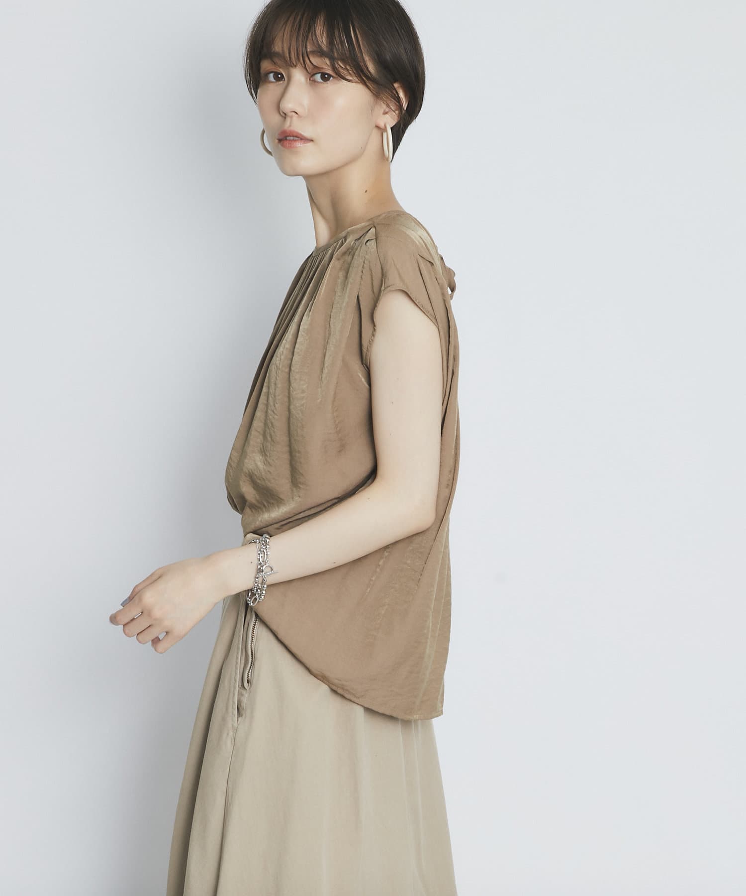 un dix cors(アンディコール) ここでしか手に入らない！【WEB限定】ギャザーブラウス