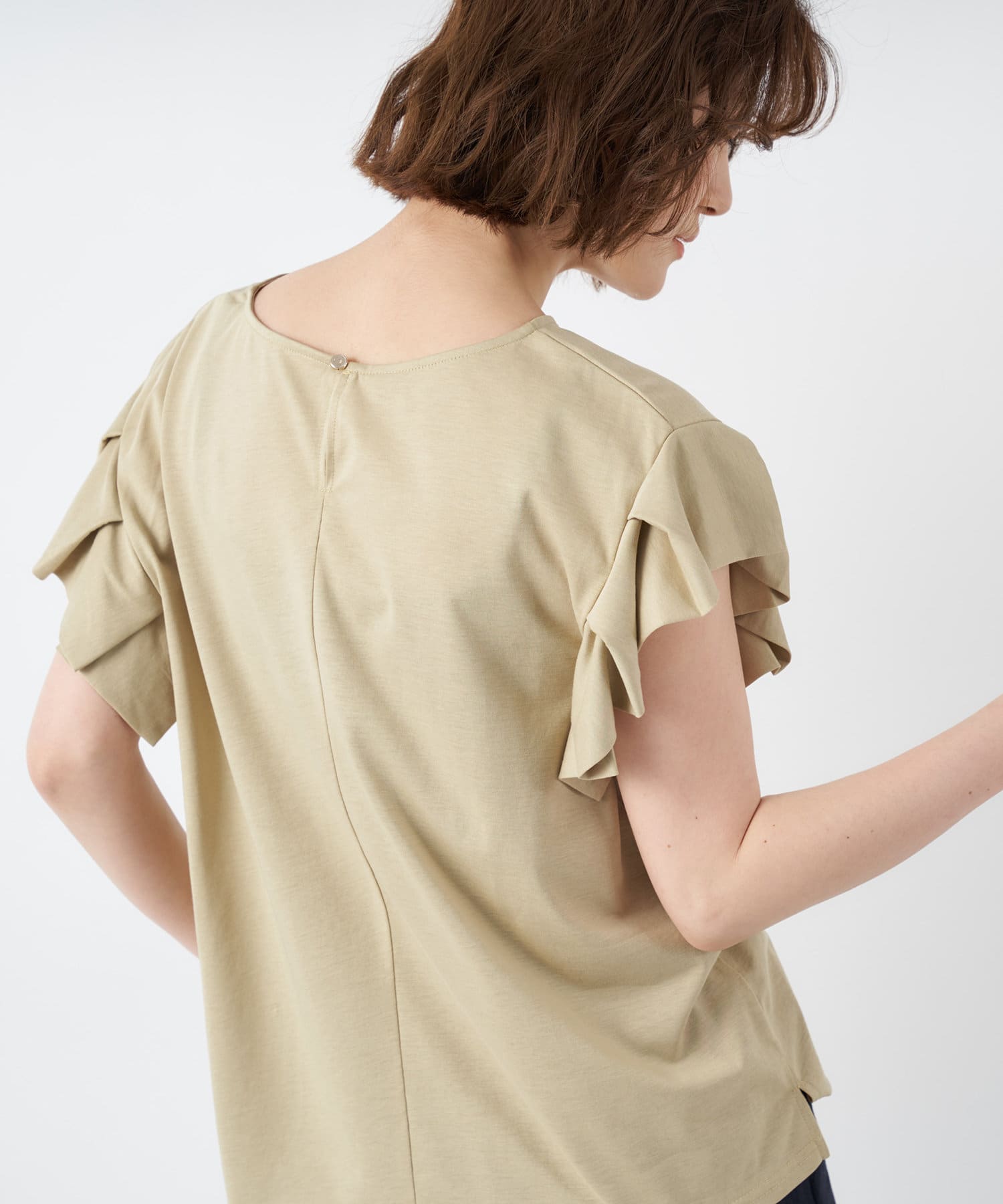 un dix cors(アンディコール) ここでしか手に入らない！【WEB限定】フリルシアーカットソー