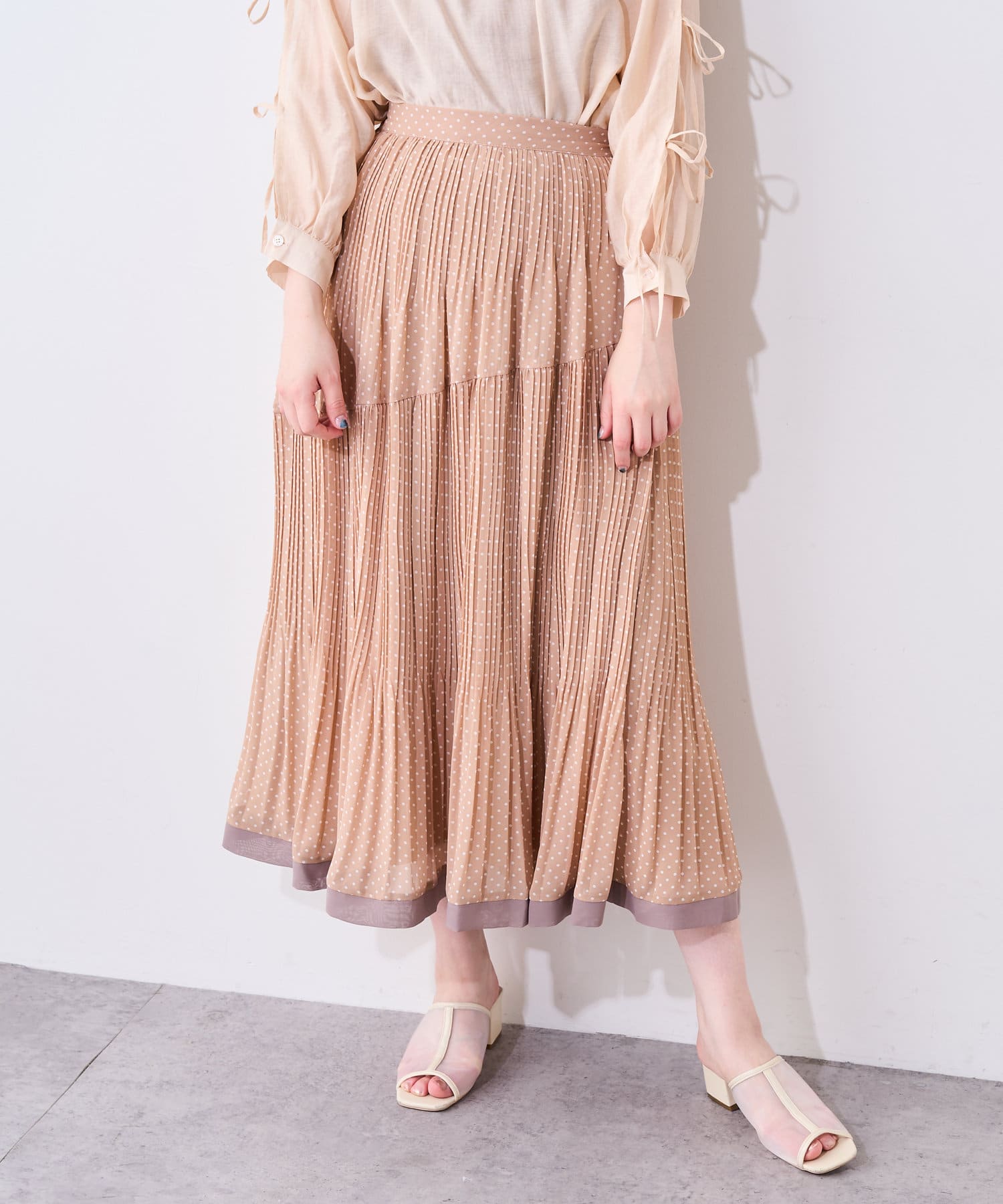 natural couture(ナチュラルクチュール) ドットアシメプリーツスカート