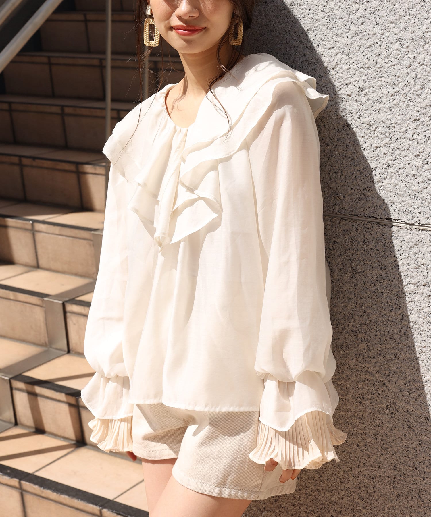 ラッフルフリル羽織りブラウス One After Another Nice Claup ワンアフターアナザー ナイスクラップ レディース Pal Closet パルクローゼット パルグループ公式ファッション通販サイト