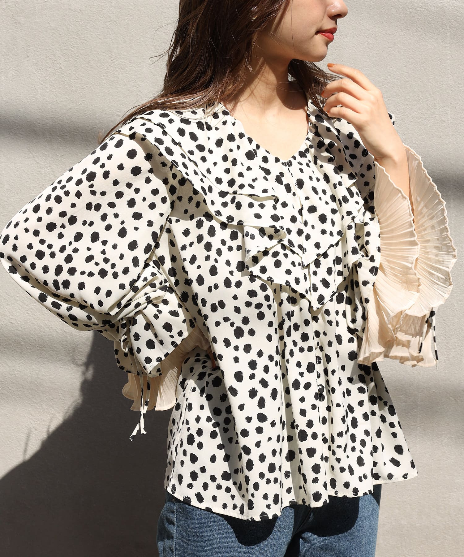 ラッフルフリル羽織りブラウス One After Another Nice Claup ワンアフターアナザー ナイスクラップ レディース Pal Closet パルクローゼット パルグループ公式ファッション通販サイト