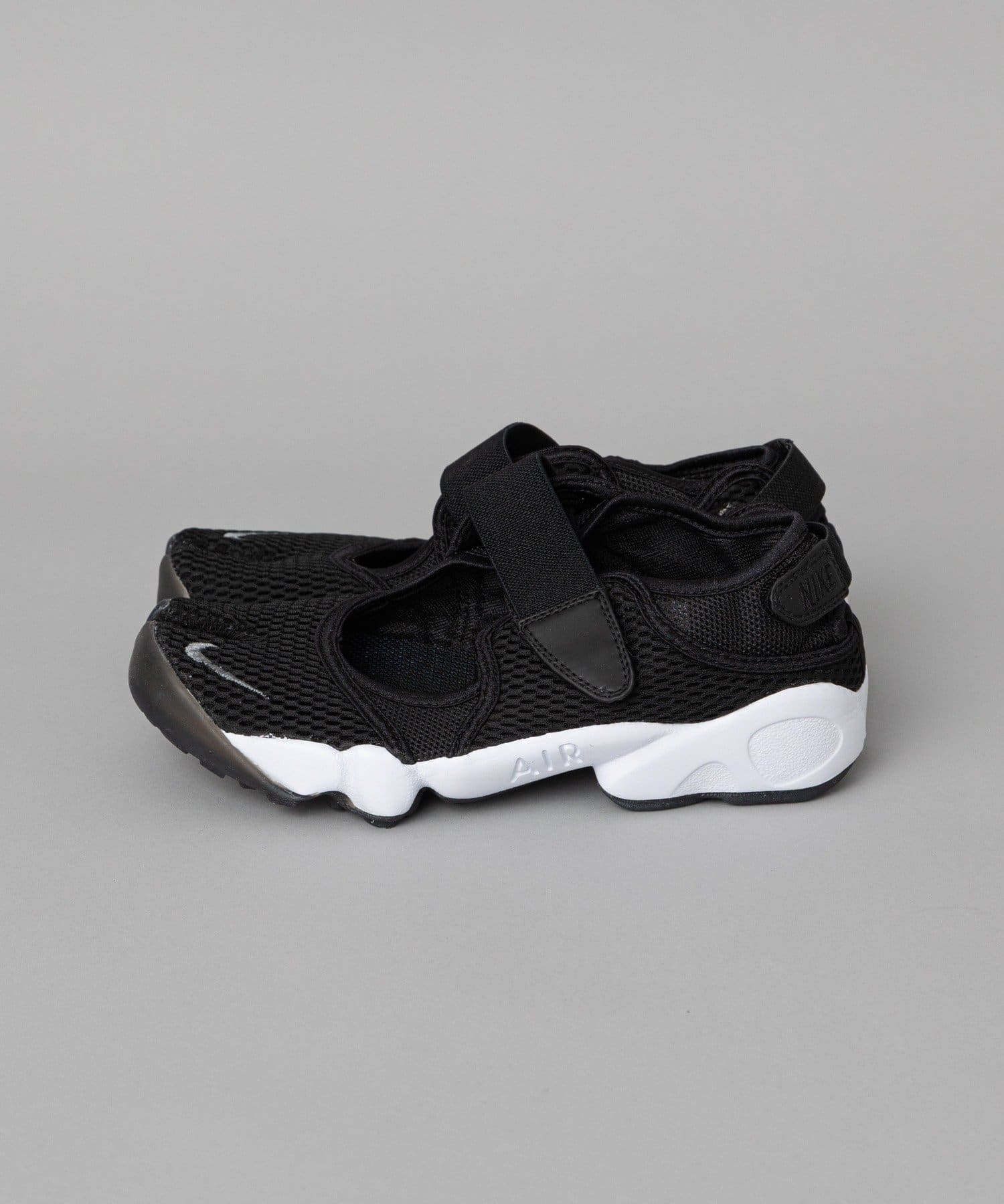 Nike ナイキ エアリフトブリーズ Ciaopanic チャオパニック レディース Pal Closet パルクローゼット パルグループ公式ファッション通販サイト