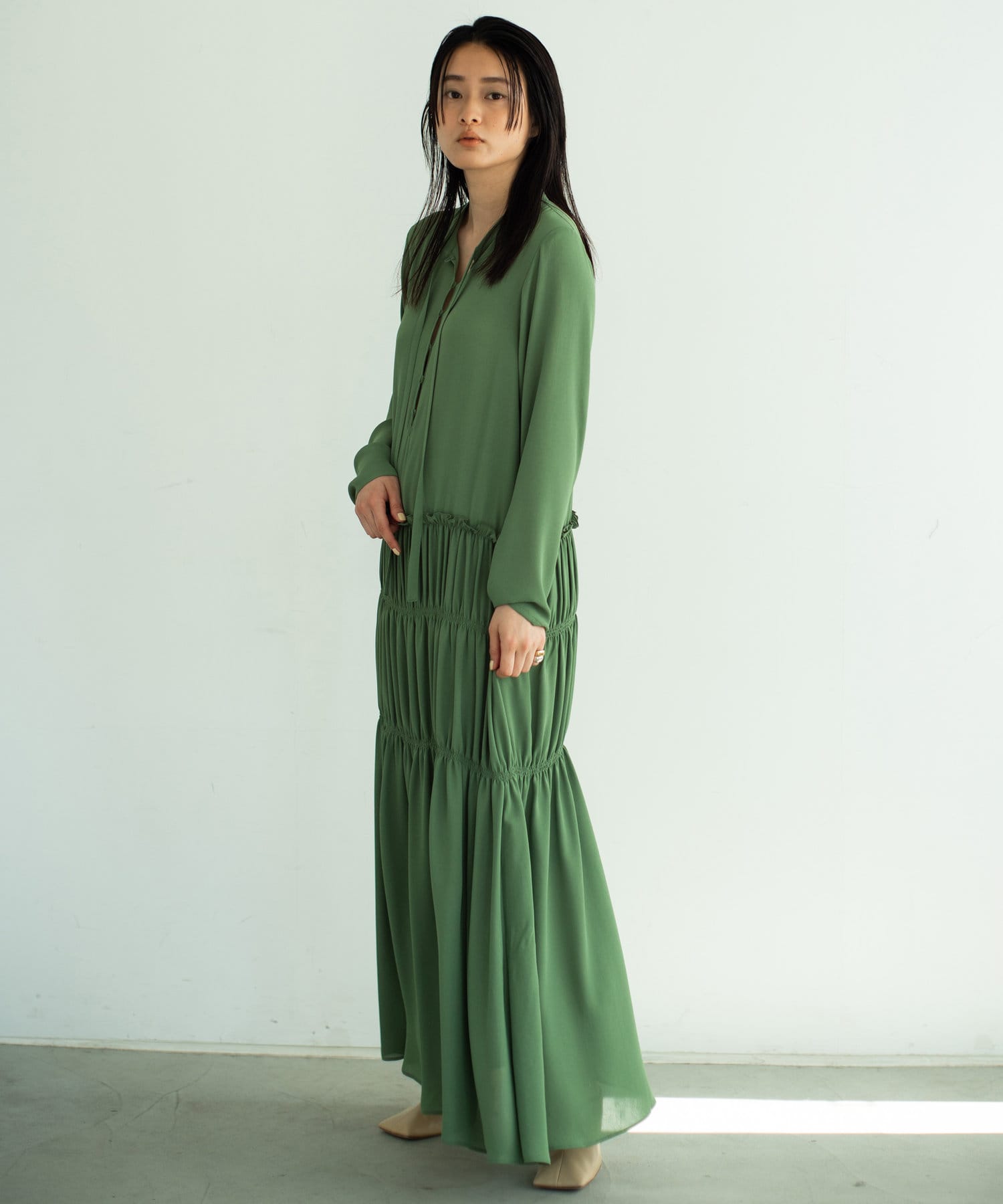 大草直子さんコラボ シャーリングティアードワンピース Gallardagalante ガリャルダガランテ レディース Pal Closet パルクローゼット パルグループ公式ファッション通販サイト