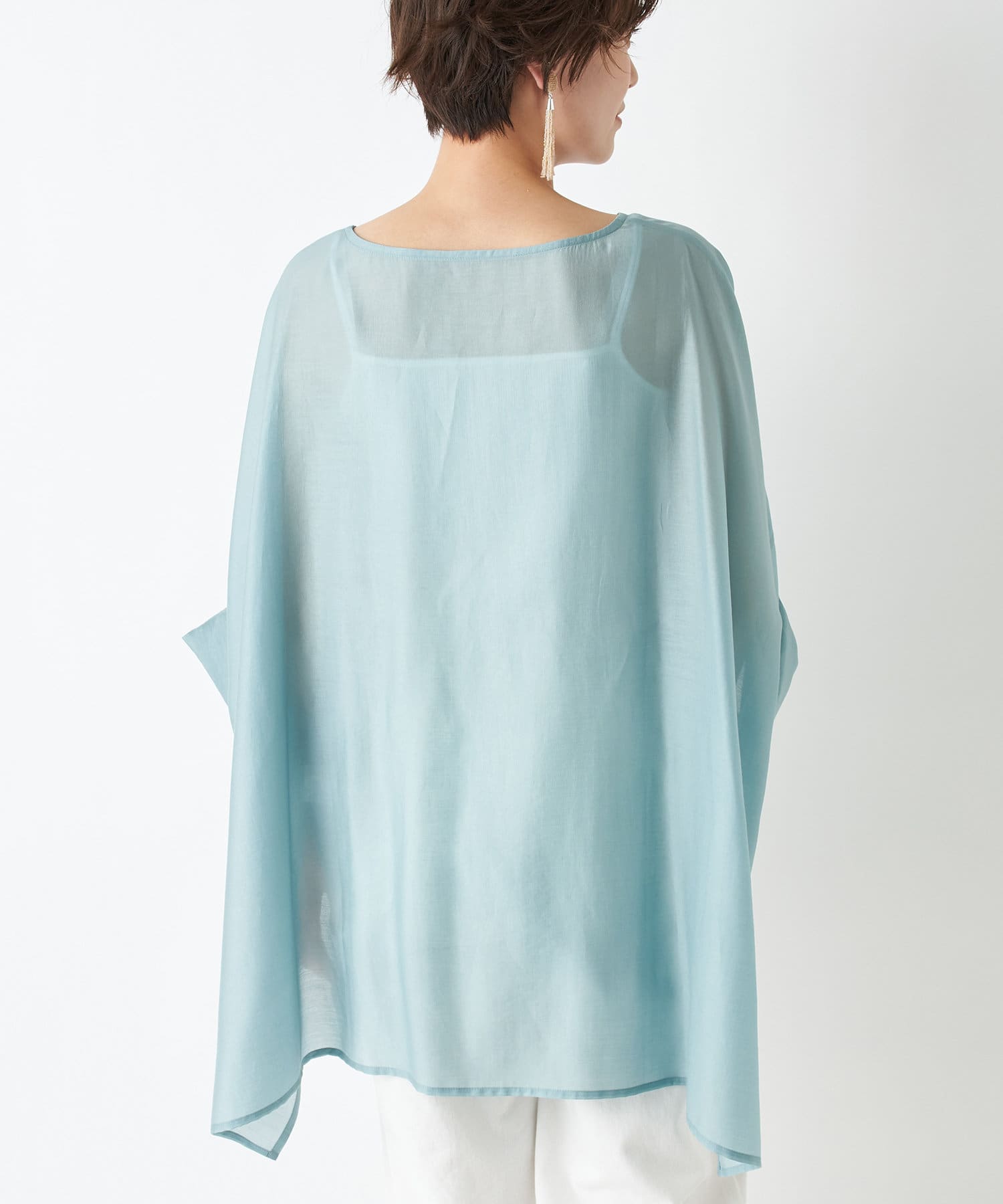 un dix cors(アンディコール) 【今季旬のシルエット】シアーポンチョブラウス