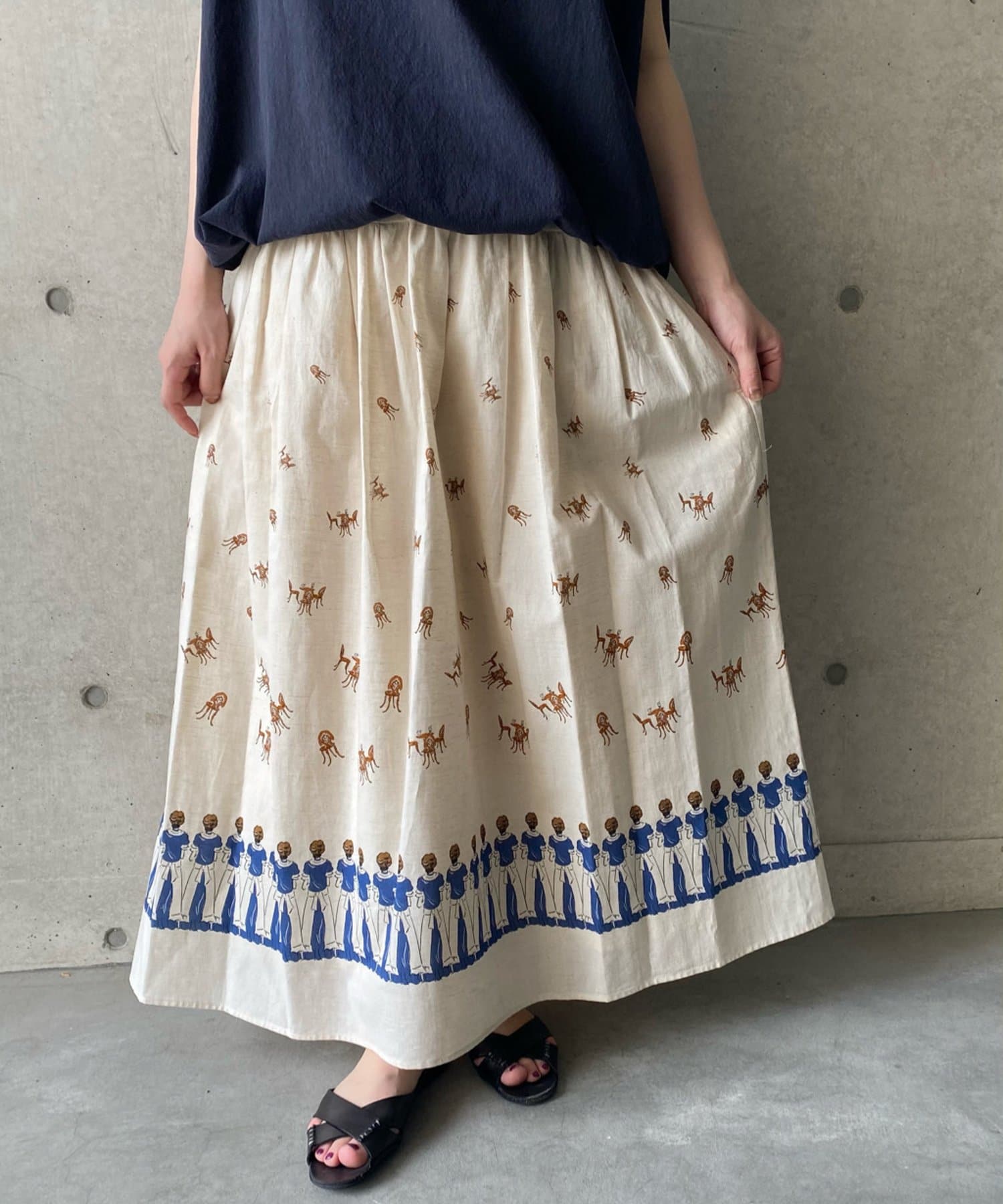 正規品 円 今季新品ビアズリー 喫茶店プリント ロングスカート アイボリー 限定製作