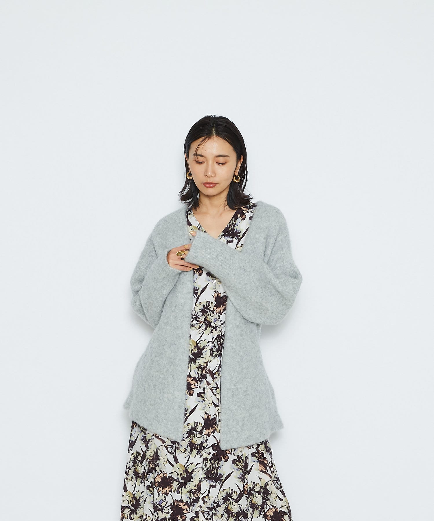 サラッと羽織るだけで様になる アルパカ混ショートガウンカーディガン Rive Droite リヴドロワ レディース Pal Closet パルクローゼット パルグループ公式ファッション通販サイト