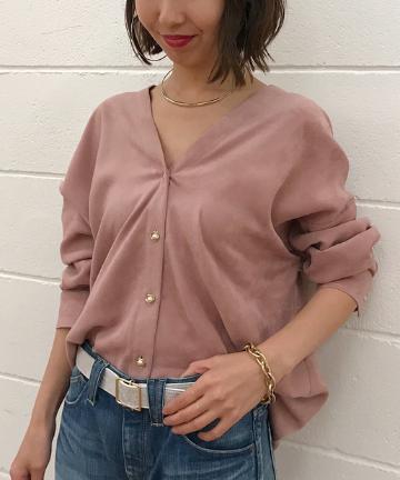 フェイクスエードバイヤスブラウス
