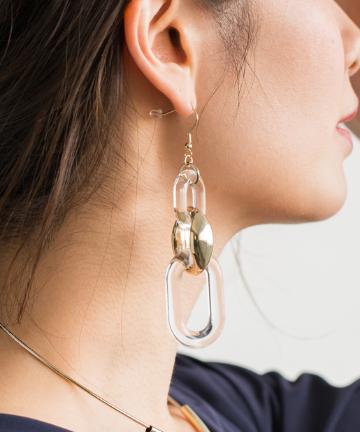 クリアチェーンピアス