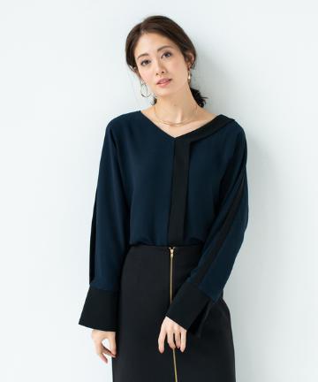配色Vネックブラウス