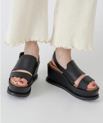 厚底ストラップサンダル