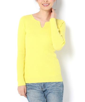 ハートネックリブニット