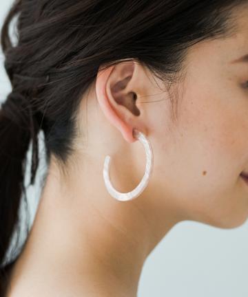 マーブルリングピアス