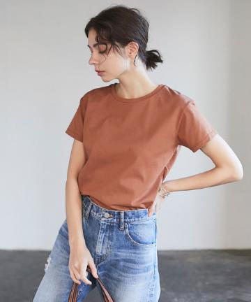クルーTシャツ
