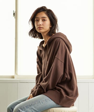 オーバーサイズパーカー/フーディ―【オンラインストア限定商品】