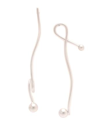 アシメ変形ピアス