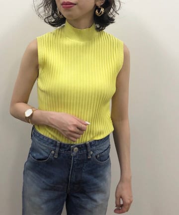 リブノースリーブニット