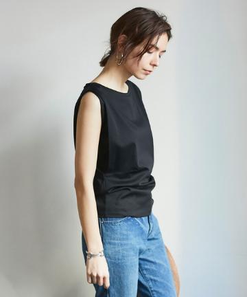 スリーブタックＴシャツ