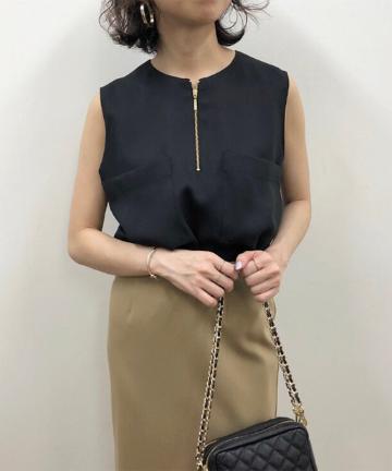 ZIPノースリーブブラウス