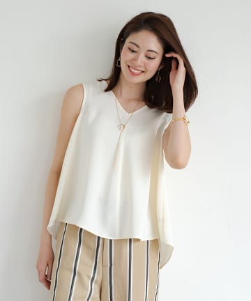 バックギャザーブラウス